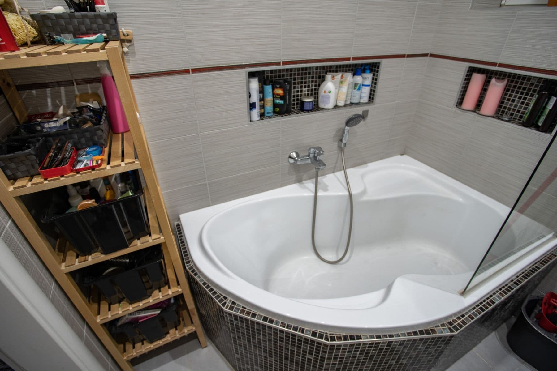 1 bedroom with open-plan kitchen flat to rent, 42 m², Heydukova, Prague, Prague 1 bedroom with open-plan kitchen flat to rent, 42 m², Heydukova, Prague, Prague