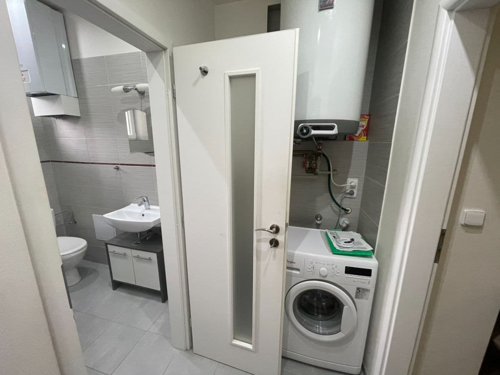 1 bedroom with open-plan kitchen flat to rent, 42 m², Heydukova, Prague, Prague 1 bedroom with open-plan kitchen flat to rent, 42 m², Heydukova, Prague, Prague