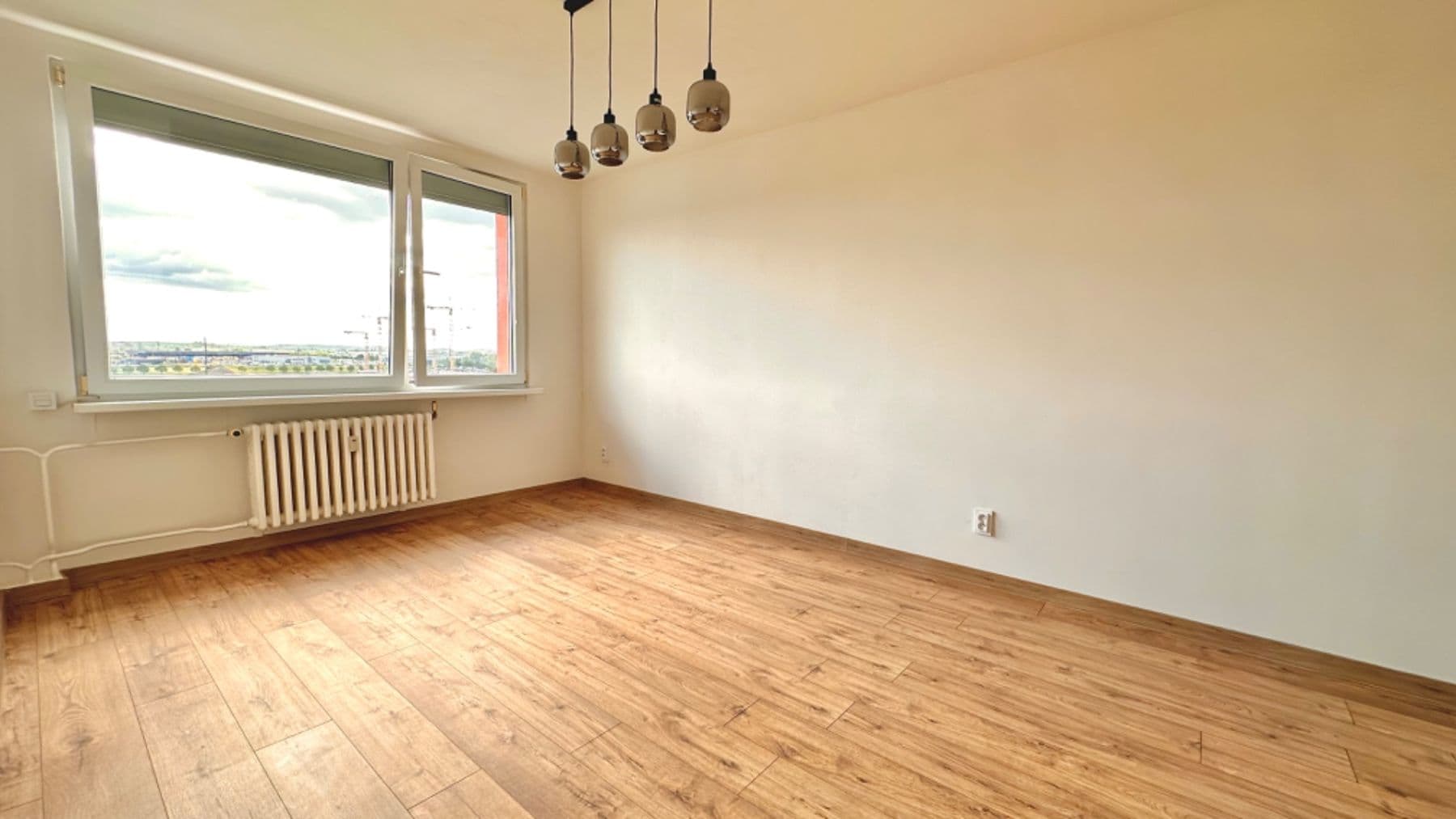 1 bedroom with open-plan kitchen flat for sale, 40 m², Na růžovém poli, Kladno, Středočeský Region 1 bedroom with open-plan kitchen flat for sale, 40 m², Na růžovém poli, Kladno, Středočeský Region