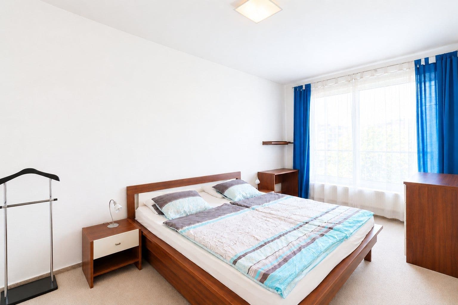 1 bedroom with open-plan kitchen flat to rent, 52 m², Pod Harfou, Prague, Prague 1 bedroom with open-plan kitchen flat to rent, 52 m², Pod Harfou, Prague, Prague