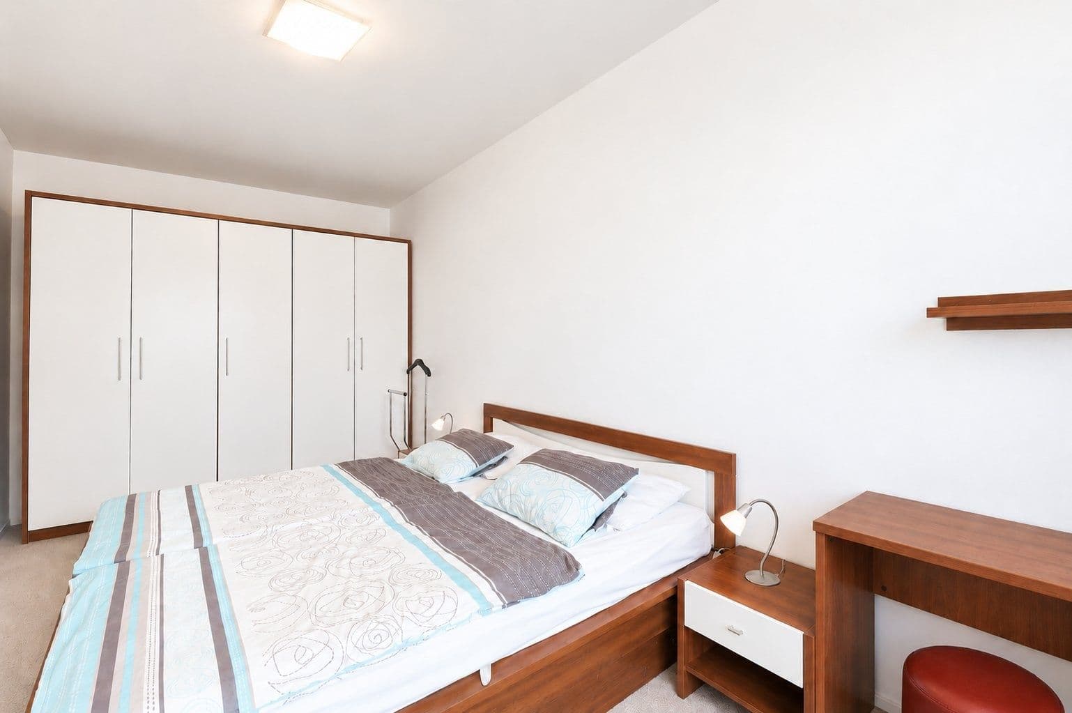 1 bedroom with open-plan kitchen flat to rent, 52 m², Pod Harfou, Prague, Prague 1 bedroom with open-plan kitchen flat to rent, 52 m², Pod Harfou, Prague, Prague