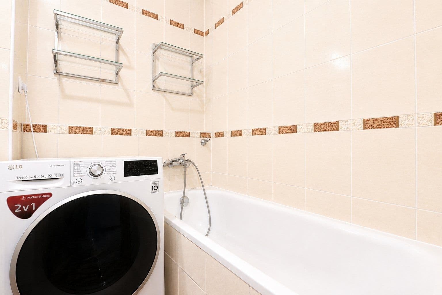 1 bedroom with open-plan kitchen flat to rent, 52 m², Pod Harfou, Prague, Prague 1 bedroom with open-plan kitchen flat to rent, 52 m², Pod Harfou, Prague, Prague