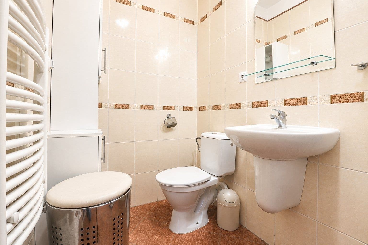 1 bedroom with open-plan kitchen flat to rent, 52 m², Pod Harfou, Prague, Prague 1 bedroom with open-plan kitchen flat to rent, 52 m², Pod Harfou, Prague, Prague