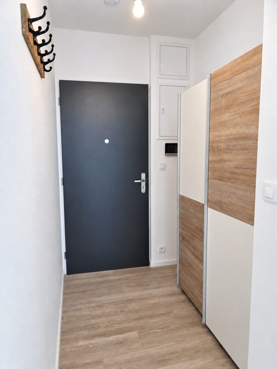 Studio flat to rent, 28 m², Mladoboleslavská, Prague, Prague Studio flat to rent, 28 m², Mladoboleslavská, Prague, Prague