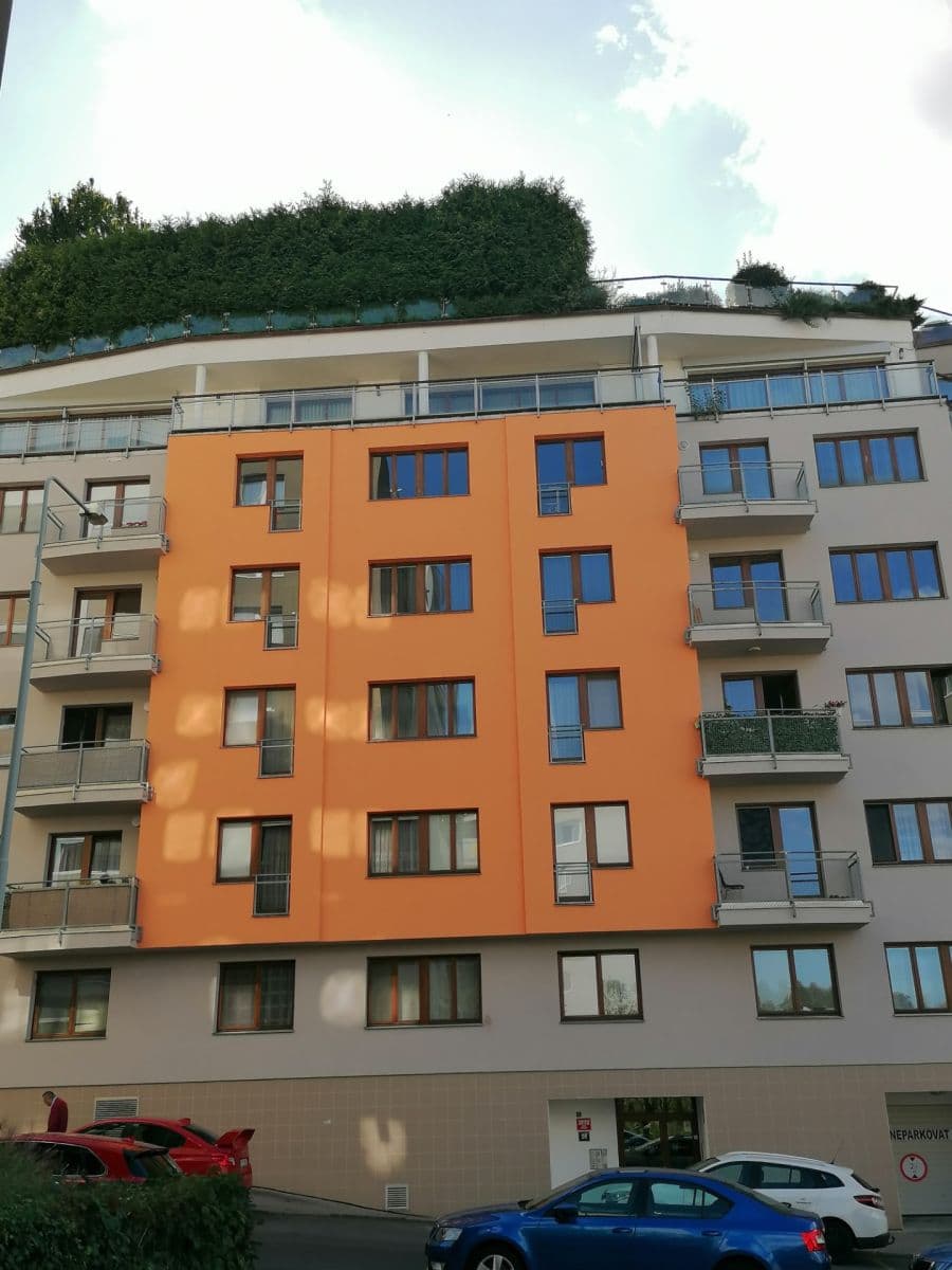 1 bedroom with open-plan kitchen flat to rent, 59 m², Jeseniova, Prague, Prague 1 bedroom with open-plan kitchen flat to rent, 59 m², Jeseniova, Prague, Prague