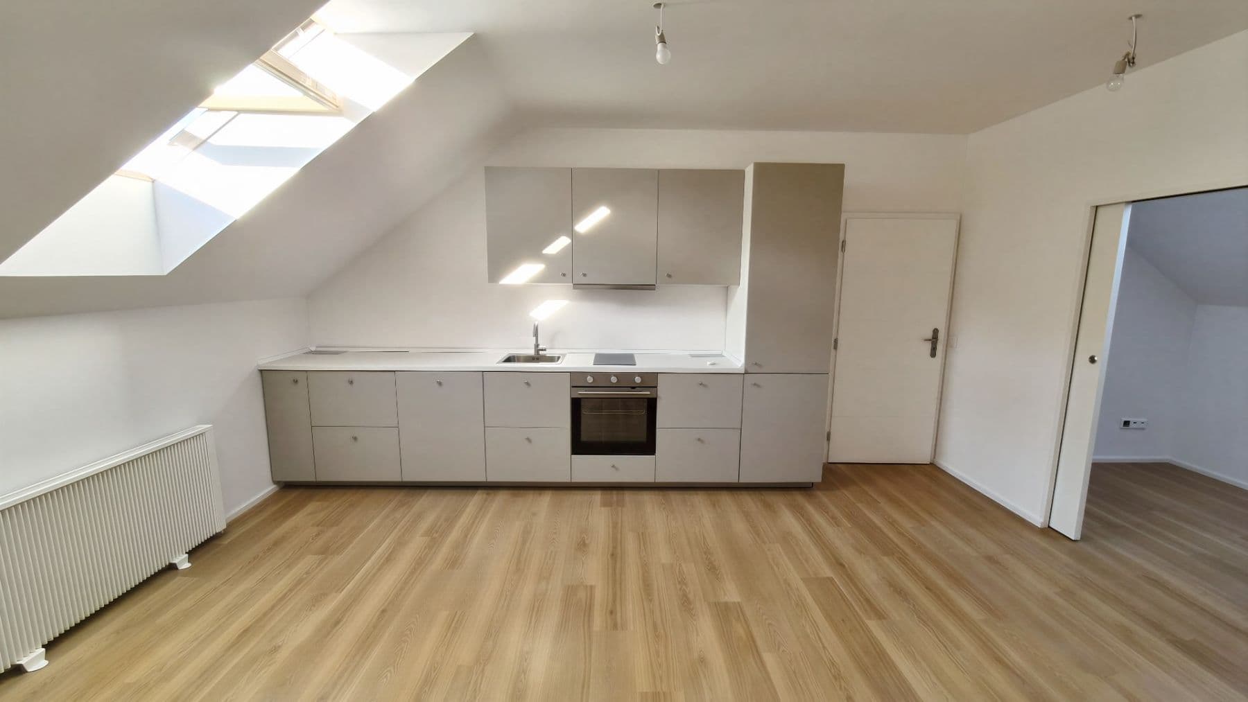 1 bedroom with open-plan kitchen flat to rent, 46 m², Elišky Přemyslovny, Prague, Prague 1 bedroom with open-plan kitchen flat to rent, 46 m², Elišky Přemyslovny, Prague, Prague