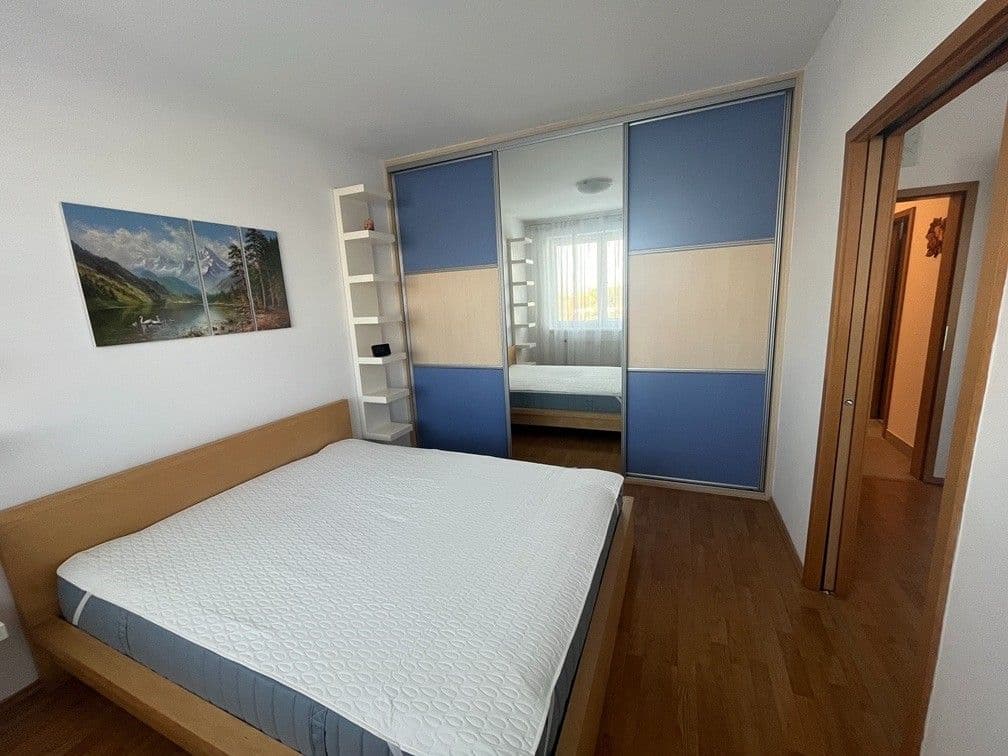 1 bedroom with open-plan kitchen flat to rent, 41 m², Novobohdalecká, Prague, Prague 1 bedroom with open-plan kitchen flat to rent, 41 m², Novobohdalecká, Prague, Prague