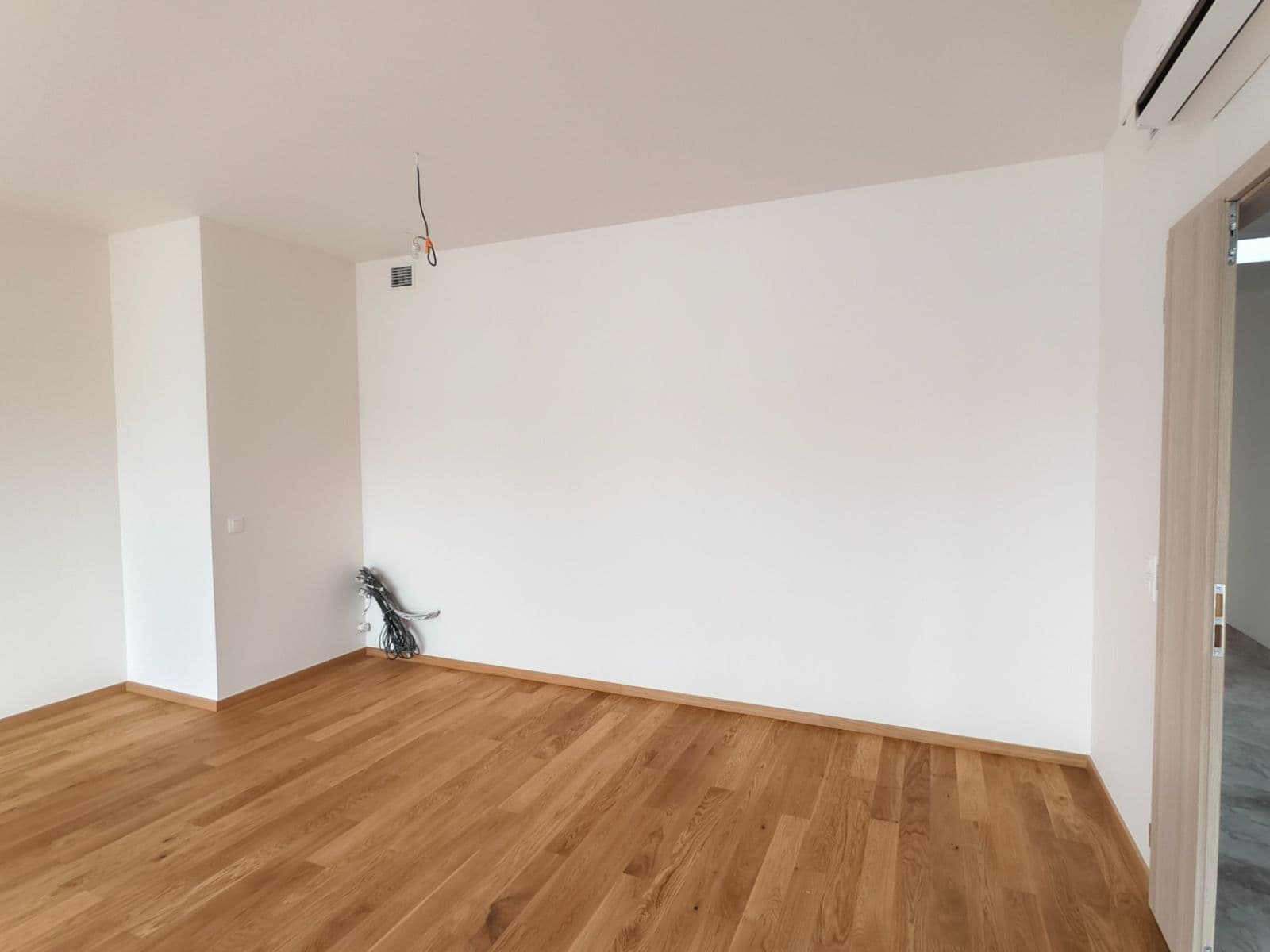 4 bedroom with open-plan kitchen flat for sale, 119 m², Veselovského, Prague, Prague 4 bedroom with open-plan kitchen flat for sale, 119 m², Veselovského, Prague, Prague