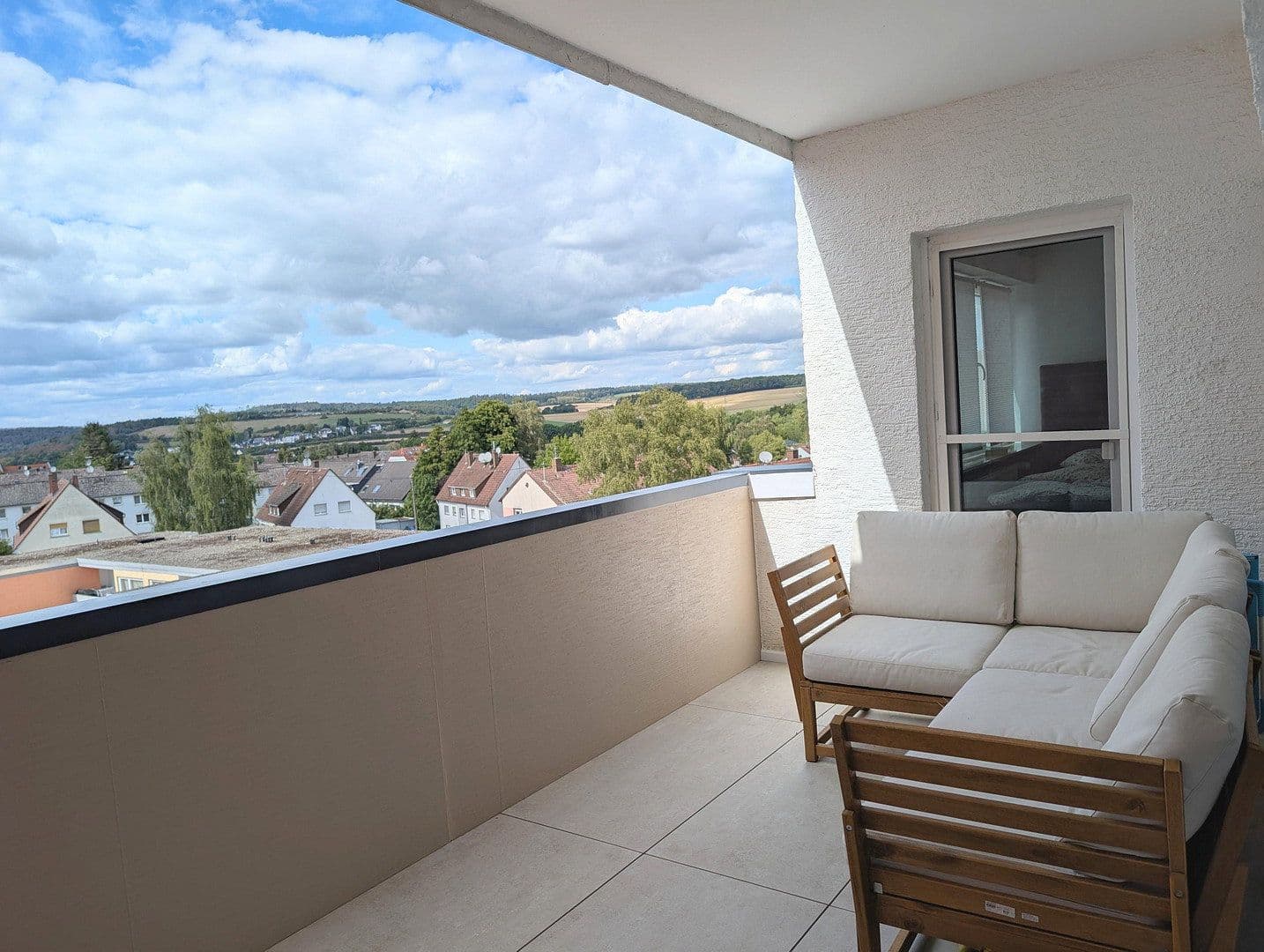 2 bedroom with open-plan kitchen flat for sale, 86 m², Taunusstein, Hesse 2 bedroom with open-plan kitchen flat for sale, 86 m², Taunusstein, Hesse