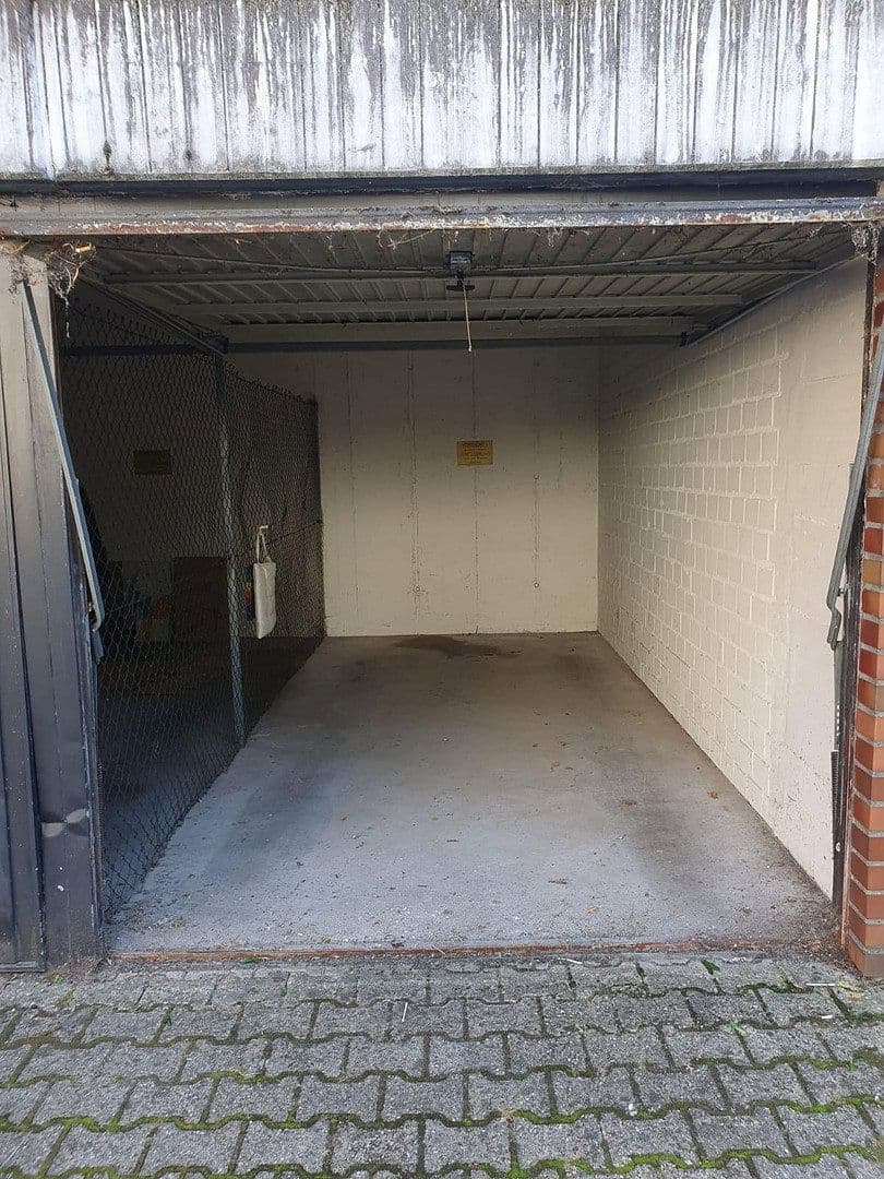 garage to rent, 0 m², Lüpertzender Str. 91, Mönchengladbach, North Rhine-Westphalia garage to rent, 0 m², Lüpertzender Str. 91, Mönchengladbach, North Rhine-Westphalia