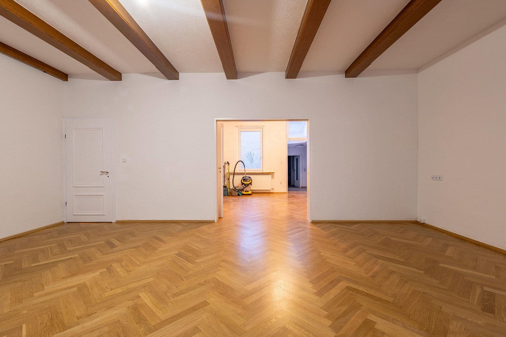 4 bedroom flat to rent, 148 m², Fürth, Bavaria 4 bedroom flat to rent, 148 m², Fürth, Bavaria
