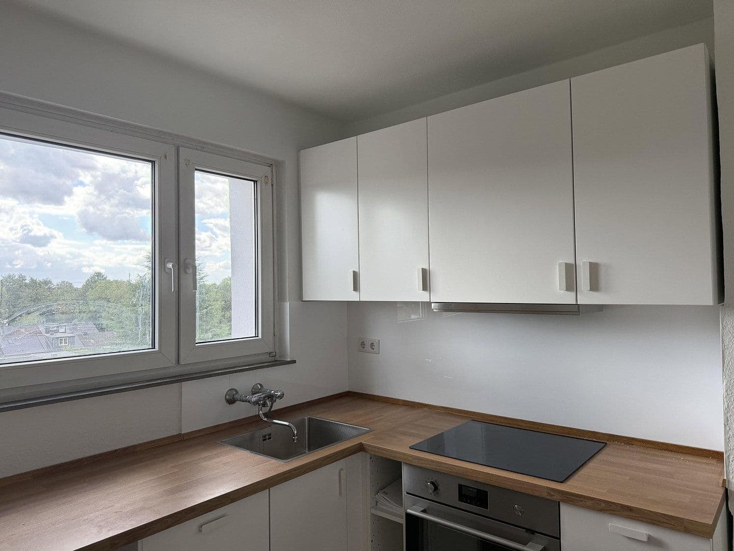 3 bedroom flat to rent, 75 m², An der Wallburg 97, Bergisch Gladbach, North Rhine-Westphalia 3 bedroom flat to rent, 75 m², An der Wallburg 97, Bergisch Gladbach, North Rhine-Westphalia