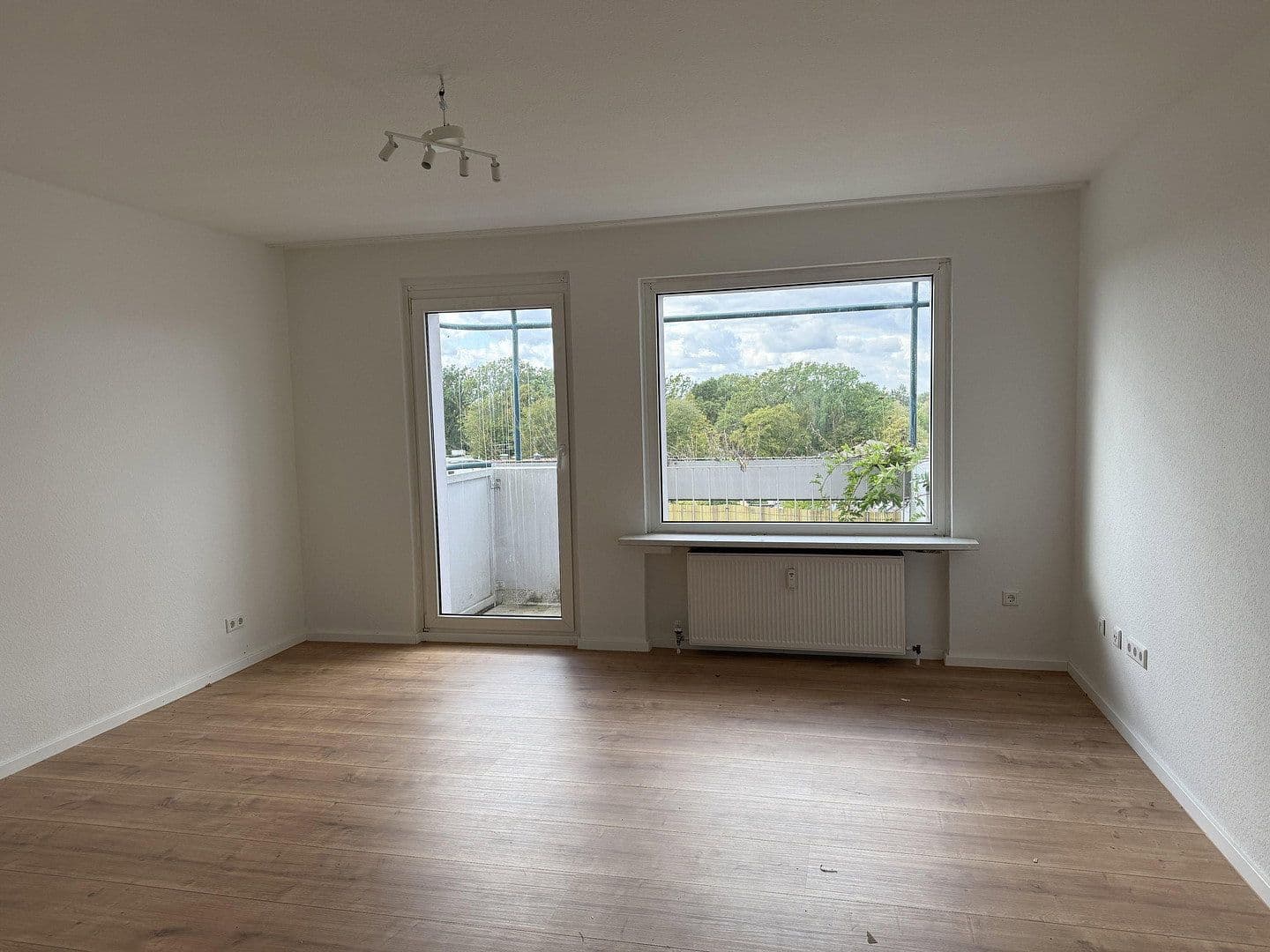 3 bedroom flat to rent, 75 m², An der Wallburg 97, Bergisch Gladbach, North Rhine-Westphalia 3 bedroom flat to rent, 75 m², An der Wallburg 97, Bergisch Gladbach, North Rhine-Westphalia