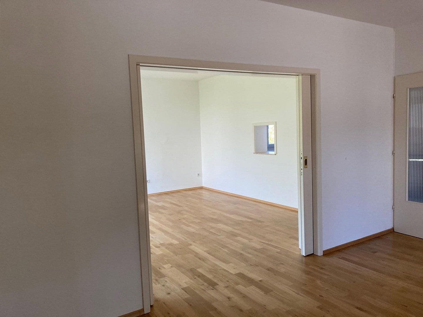 4 bedroom flat to rent, 127 m², Offenbach, Hesse 4 bedroom flat to rent, 127 m², Offenbach, Hesse