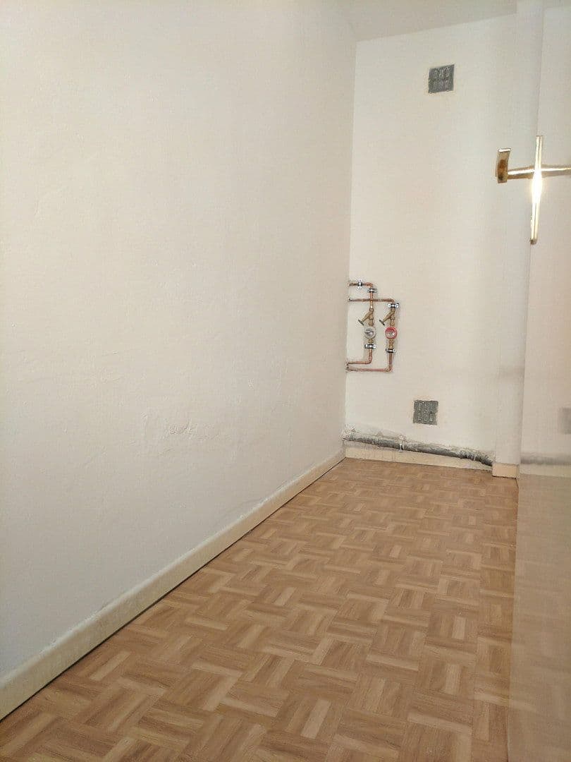 4 bedroom flat to rent, 127 m², Offenbach, Hesse 4 bedroom flat to rent, 127 m², Offenbach, Hesse