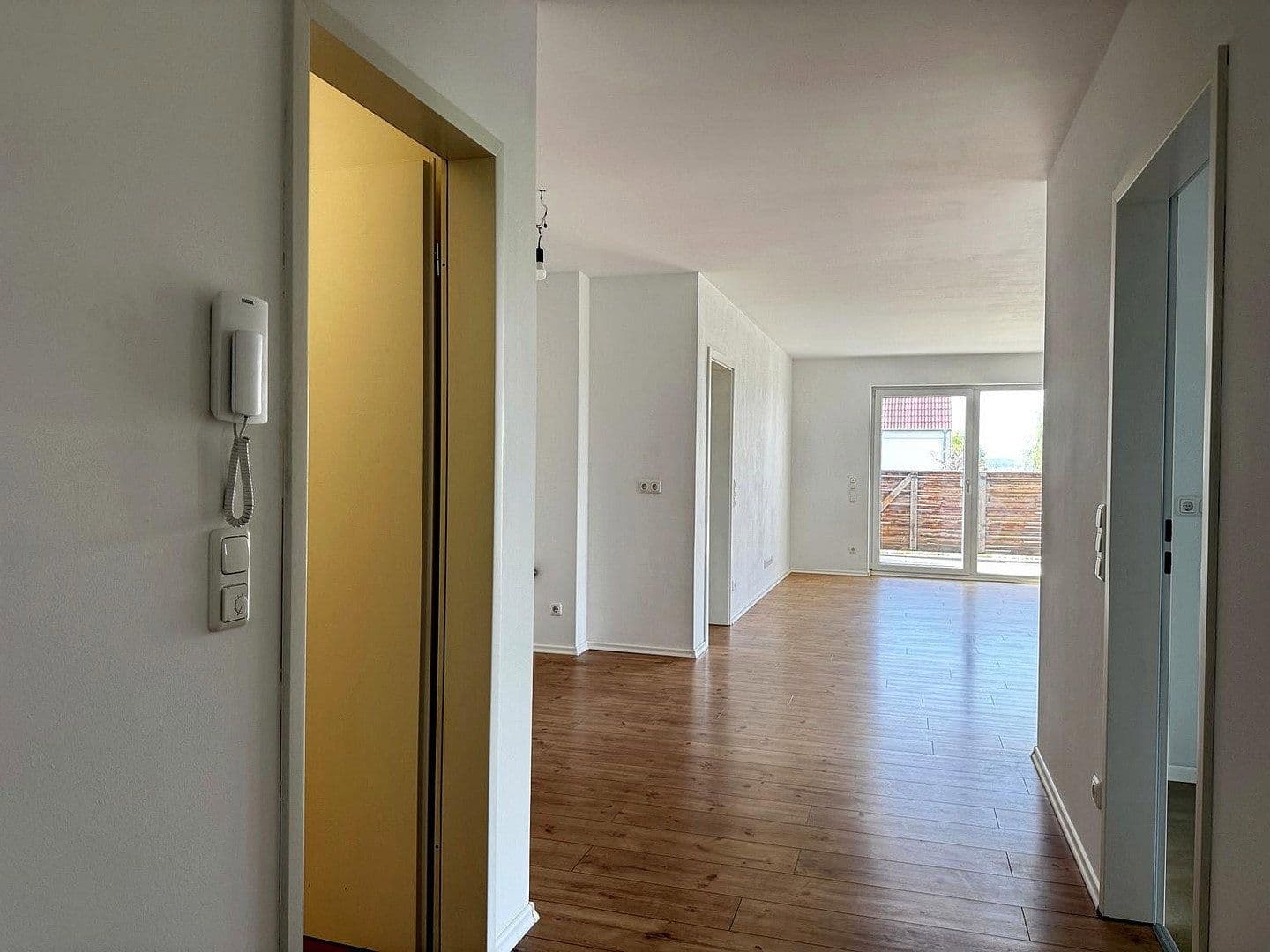 1 bedroom with open-plan kitchen flat to rent, 95 m², Triftäcker 31, Hemau, Bavaria 1 bedroom with open-plan kitchen flat to rent, 95 m², Triftäcker 31, Hemau, Bavaria