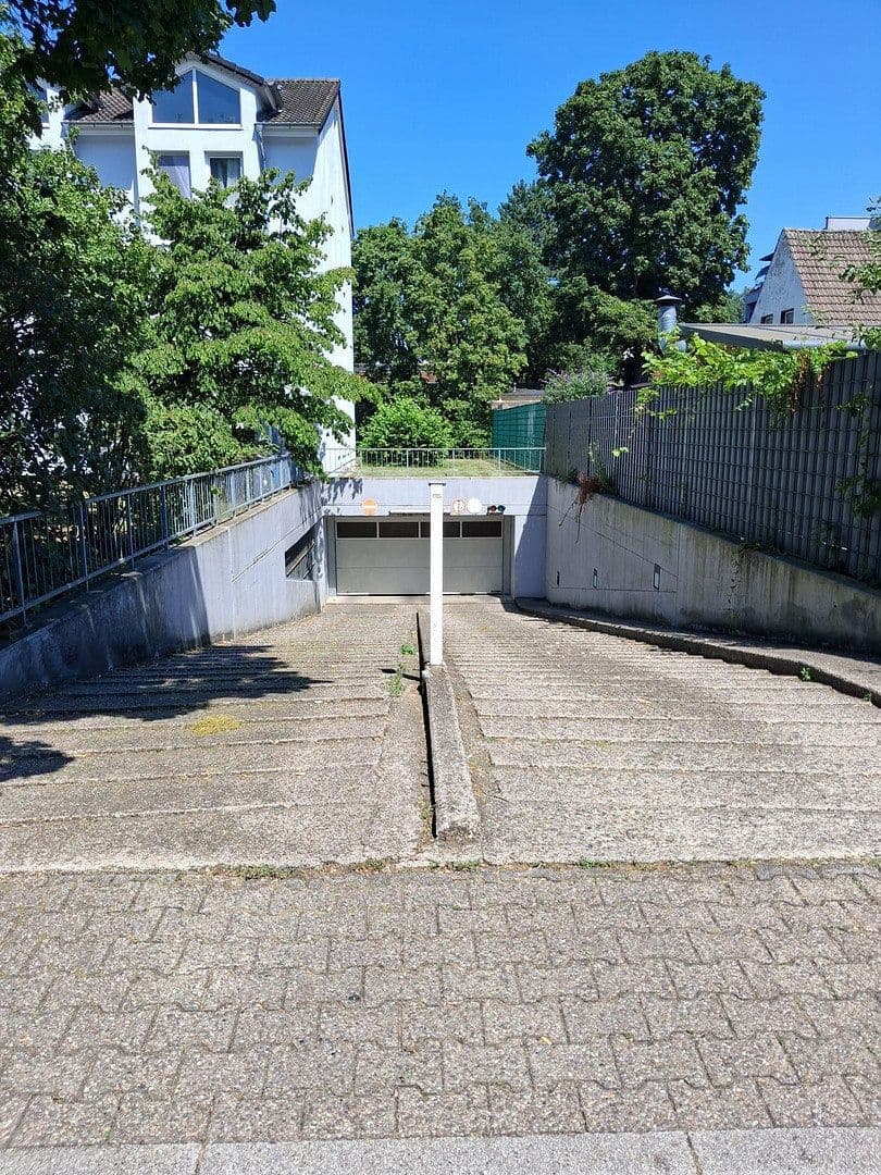 garage to rent, 0 m², Further Str. 115 a-d, Düsseldorf, North Rhine-Westphalia garage to rent, 0 m², Further Str. 115 a-d, Düsseldorf, North Rhine-Westphalia