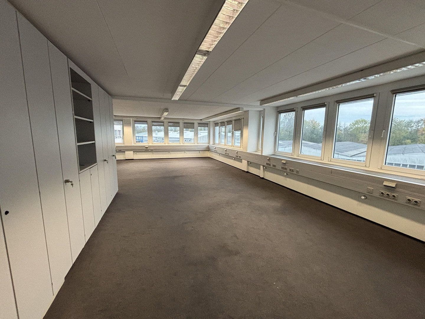 office to rent, 600 m², Moselstr. 14, Neuss, North Rhine-Westphalia office to rent, 600 m², Moselstr. 14, Neuss, North Rhine-Westphalia