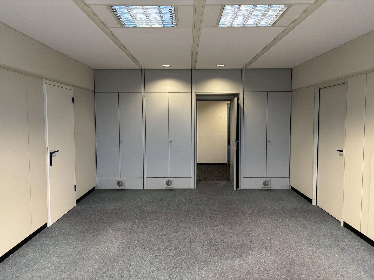 office to rent, 600 m², Moselstr. 14, Neuss, North Rhine-Westphalia office to rent, 600 m², Moselstr. 14, Neuss, North Rhine-Westphalia
