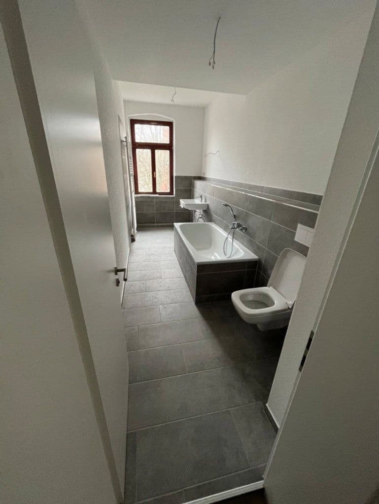 house for sale, 1,076 m², Chemnitz, Saxony house for sale, 1,076 m², Chemnitz, Saxony