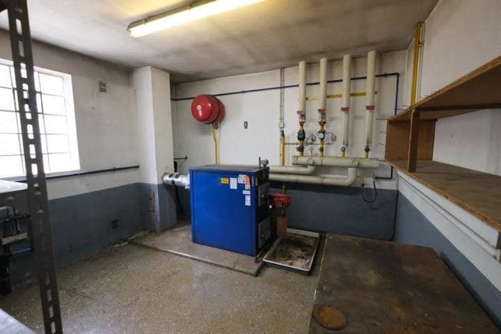 non-residential property to rent, 300 m², Rodalben, Rhineland-Palatinate non-residential property to rent, 300 m², Rodalben, Rhineland-Palatinate