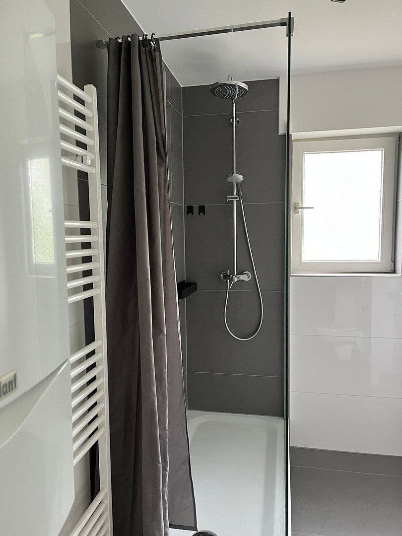 2 bedroom with open-plan kitchen flat to rent, 79 m², Remscheid, North Rhine-Westphalia 2 bedroom with open-plan kitchen flat to rent, 79 m², Remscheid, North Rhine-Westphalia