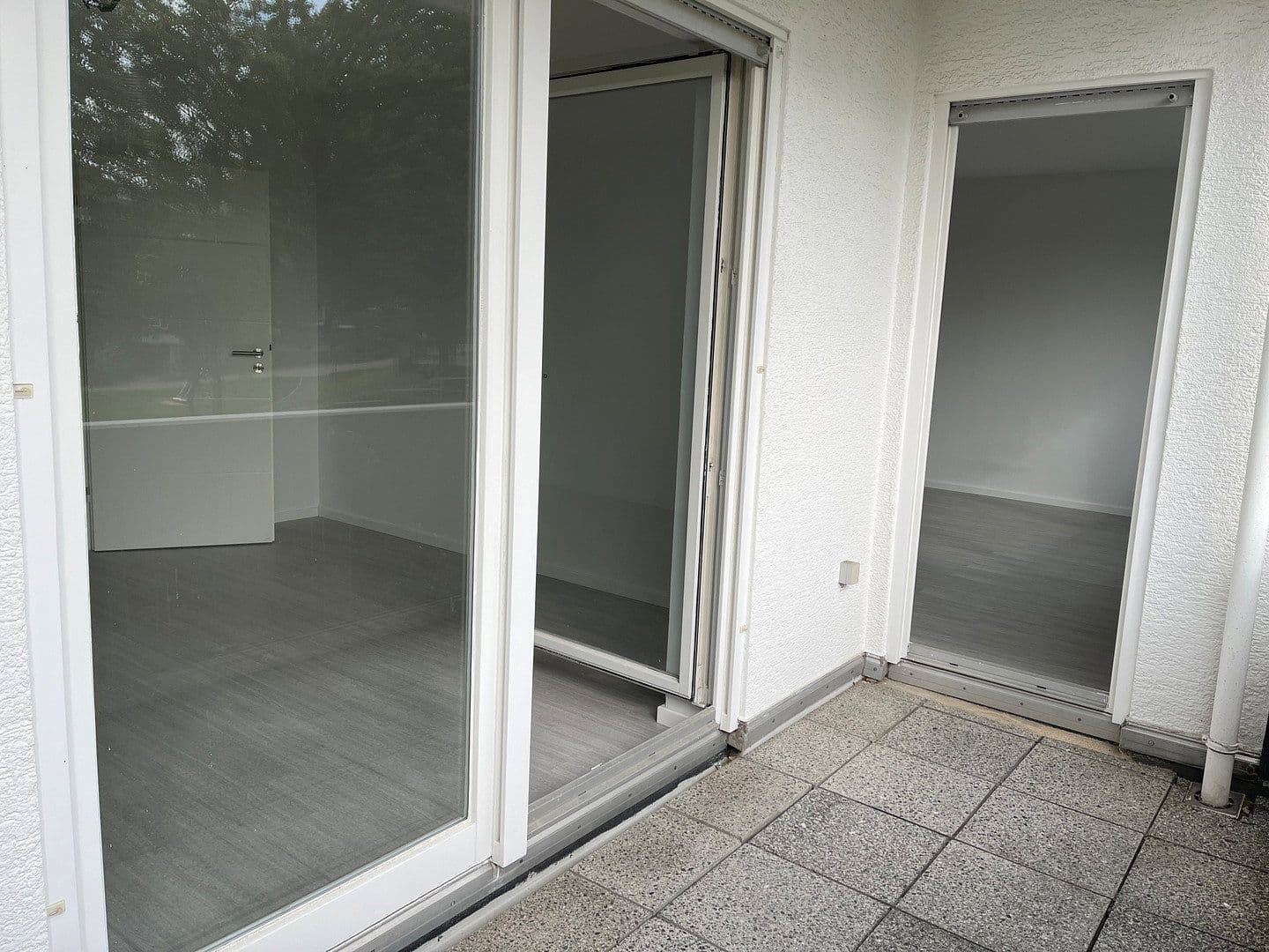 2 bedroom with open-plan kitchen flat to rent, 79 m², Remscheid, North Rhine-Westphalia 2 bedroom with open-plan kitchen flat to rent, 79 m², Remscheid, North Rhine-Westphalia