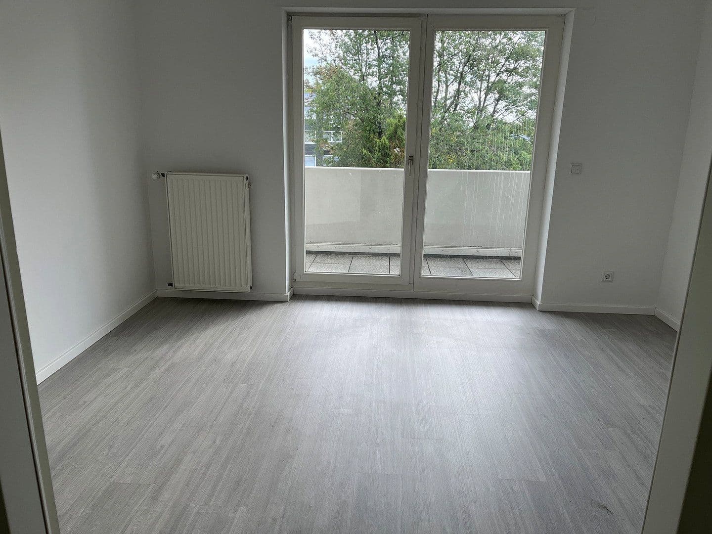2 bedroom with open-plan kitchen flat to rent, 79 m², Remscheid, North Rhine-Westphalia 2 bedroom with open-plan kitchen flat to rent, 79 m², Remscheid, North Rhine-Westphalia