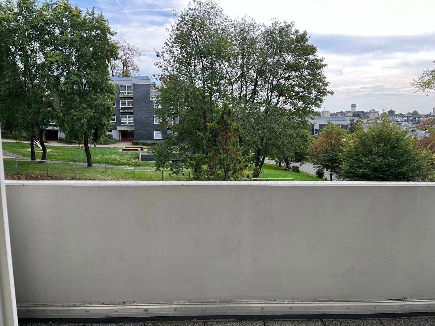 2 bedroom with open-plan kitchen flat to rent, 79 m², Remscheid, North Rhine-Westphalia 2 bedroom with open-plan kitchen flat to rent, 79 m², Remscheid, North Rhine-Westphalia