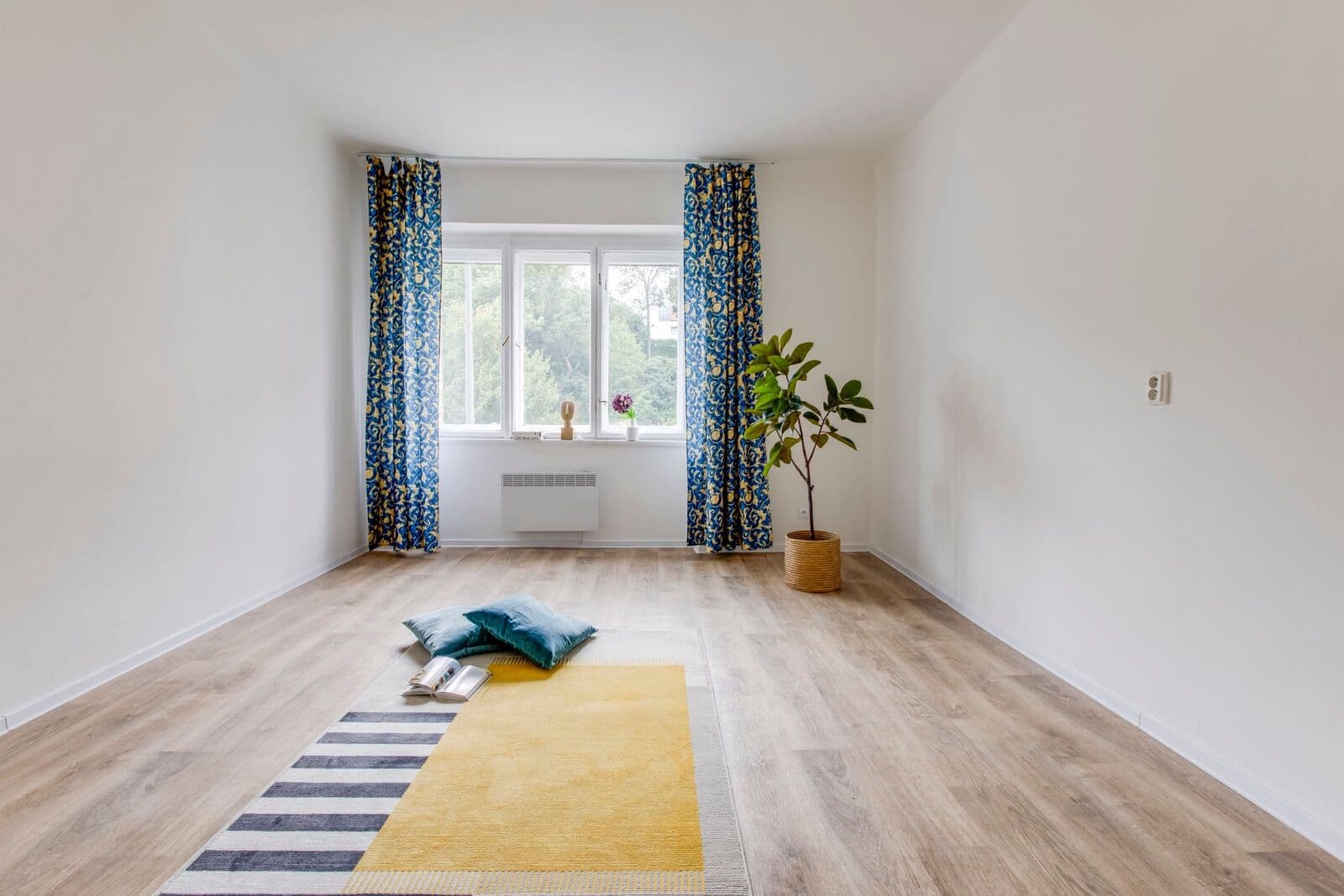 2 bedroom flat to rent, 44 m², Jeseniova, Prague, Prague 2 bedroom flat to rent, 44 m², Jeseniova, Prague, Prague