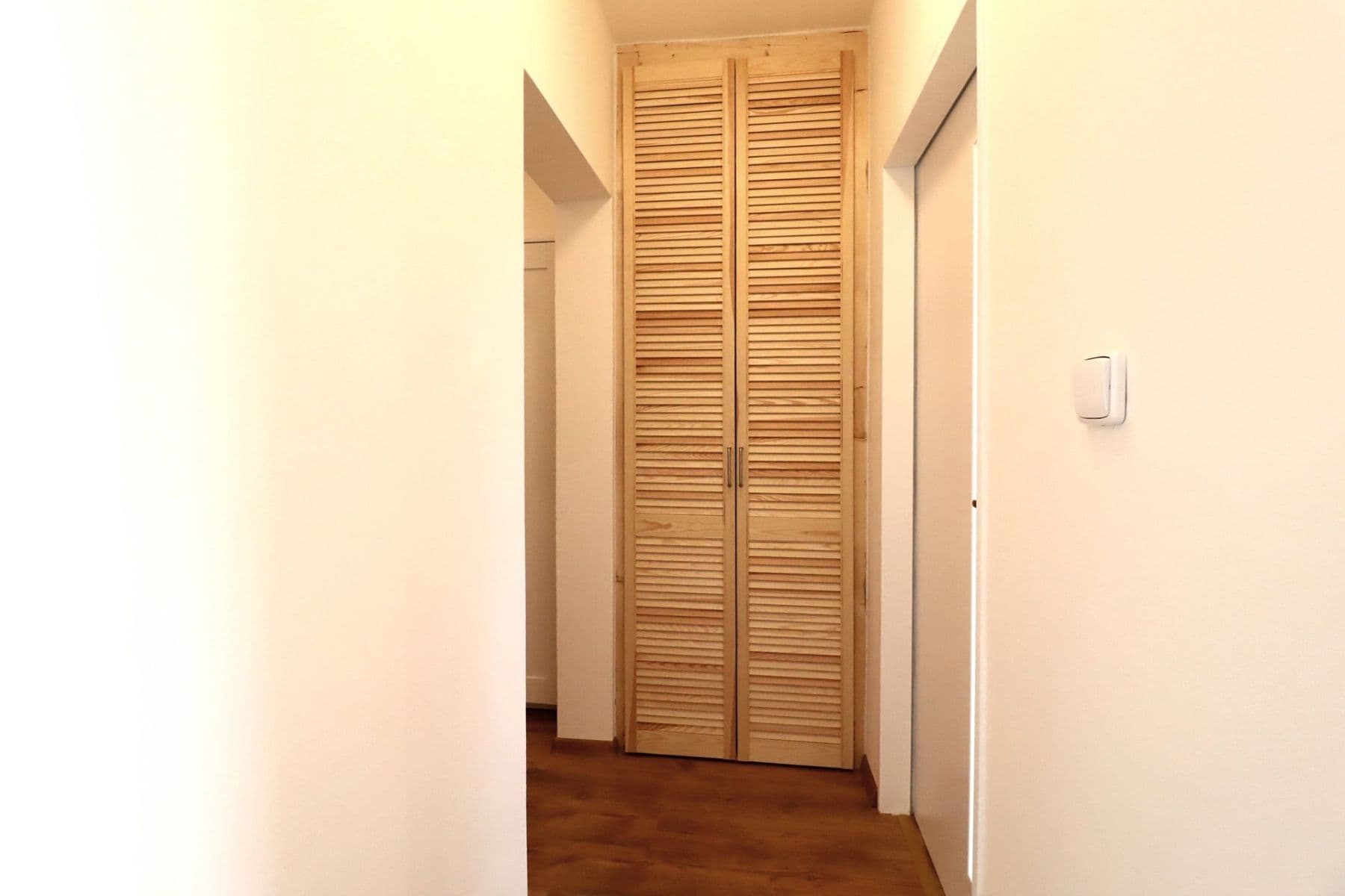 1 bedroom with open-plan kitchen flat to rent, 40 m², Machuldova, Prague, Prague 1 bedroom with open-plan kitchen flat to rent, 40 m², Machuldova, Prague, Prague