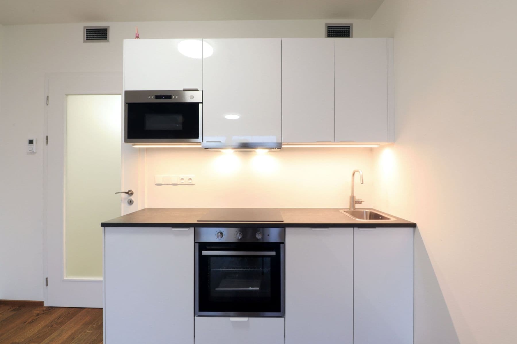 Studio flat to rent, 35 m², Smržových, Prague, Prague Studio flat to rent, 35 m², Smržových, Prague, Prague