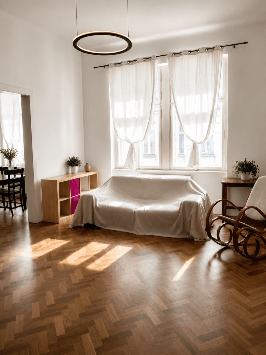 3 bedroom flat to rent, 94 m², Pštrossova, Prague, Prague 3 bedroom flat to rent, 94 m², Pštrossova, Prague, Prague