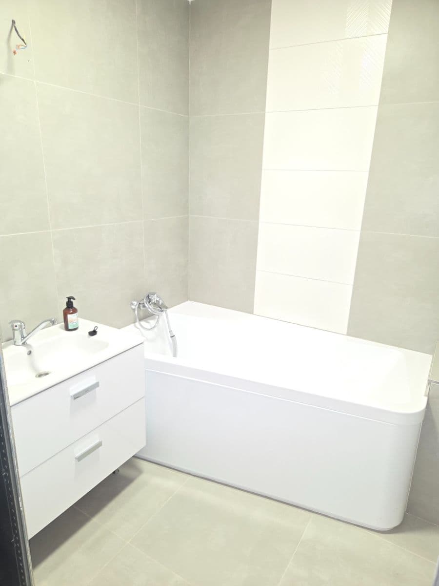 2 bedroom with open-plan kitchen flat to rent, 56 m², Pražská, Znojmo, Jihomoravský Region 2 bedroom with open-plan kitchen flat to rent, 56 m², Pražská, Znojmo, Jihomoravský Region