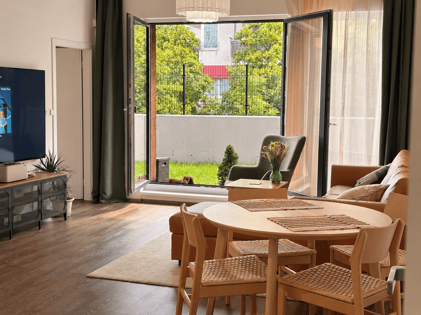 1 bedroom with open-plan kitchen flat to rent, 66 m², Gerstelova, Prague, Prague 1 bedroom with open-plan kitchen flat to rent, 66 m², Gerstelova, Prague, Prague