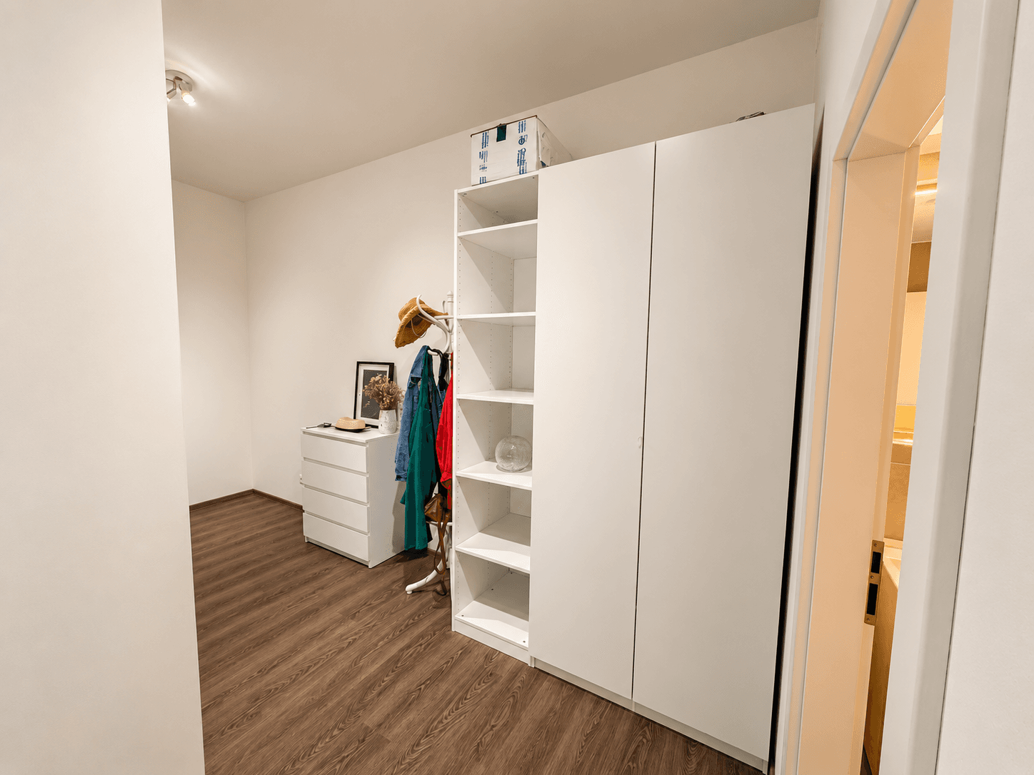 1 bedroom with open-plan kitchen flat to rent, 66 m², Gerstelova, Prague, Prague 1 bedroom with open-plan kitchen flat to rent, 66 m², Gerstelova, Prague, Prague