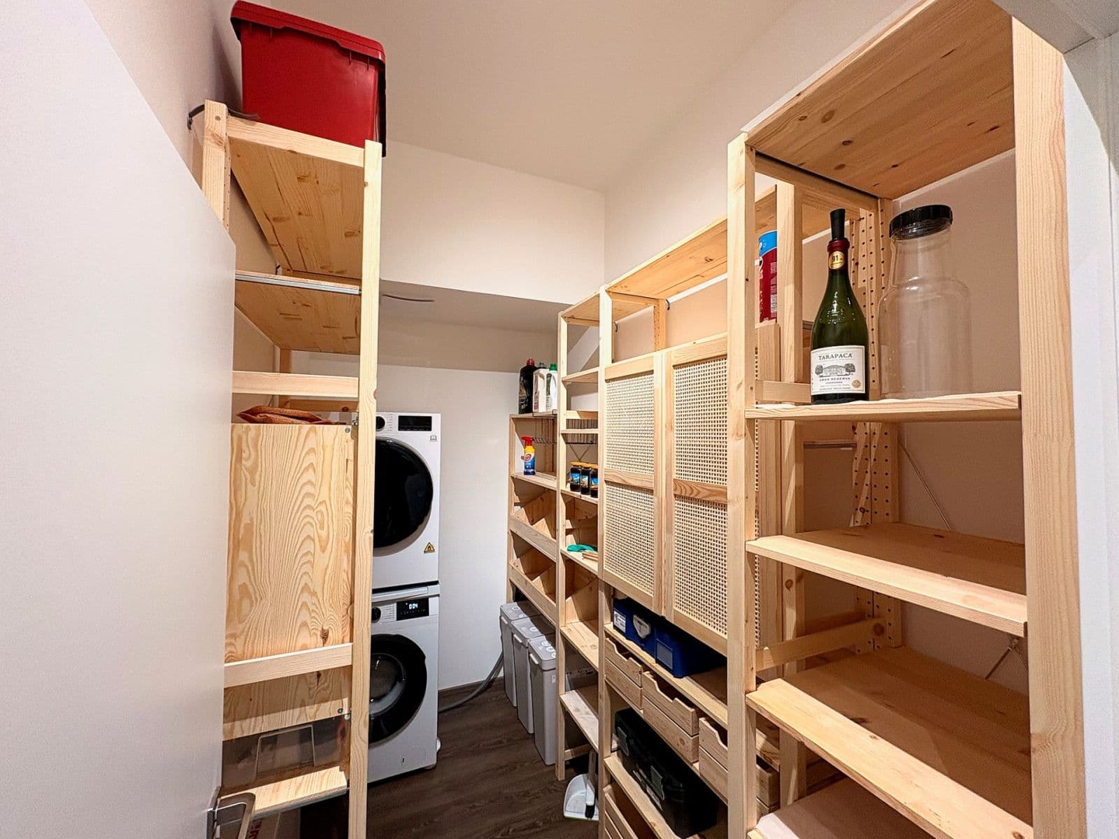 1 bedroom with open-plan kitchen flat to rent, 66 m², Gerstelova, Prague, Prague 1 bedroom with open-plan kitchen flat to rent, 66 m², Gerstelova, Prague, Prague