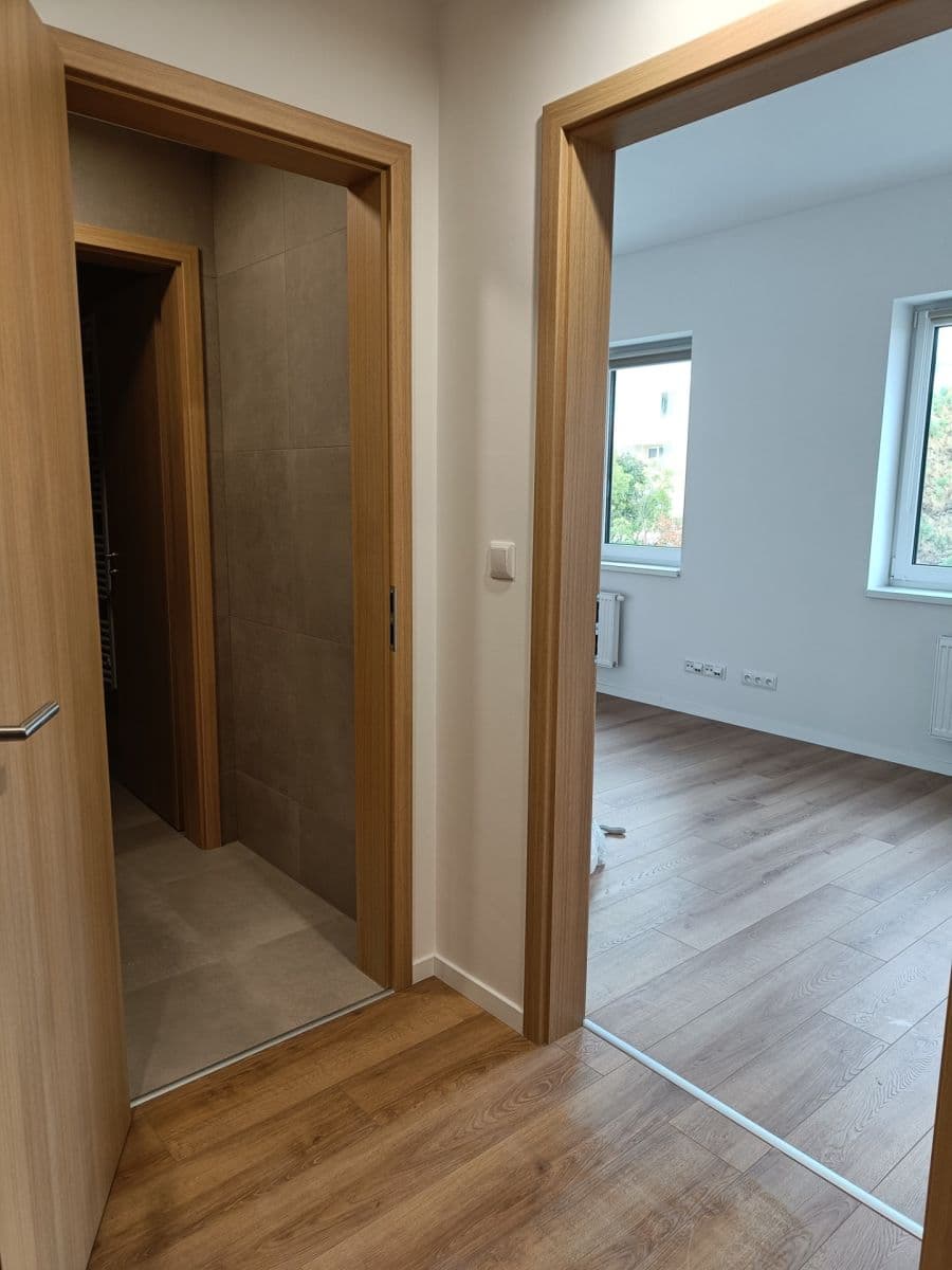 Studio flat to rent, 30 m², Brněnská, Šlapanice, Jihomoravský Region Studio flat to rent, 30 m², Brněnská, Šlapanice, Jihomoravský Region