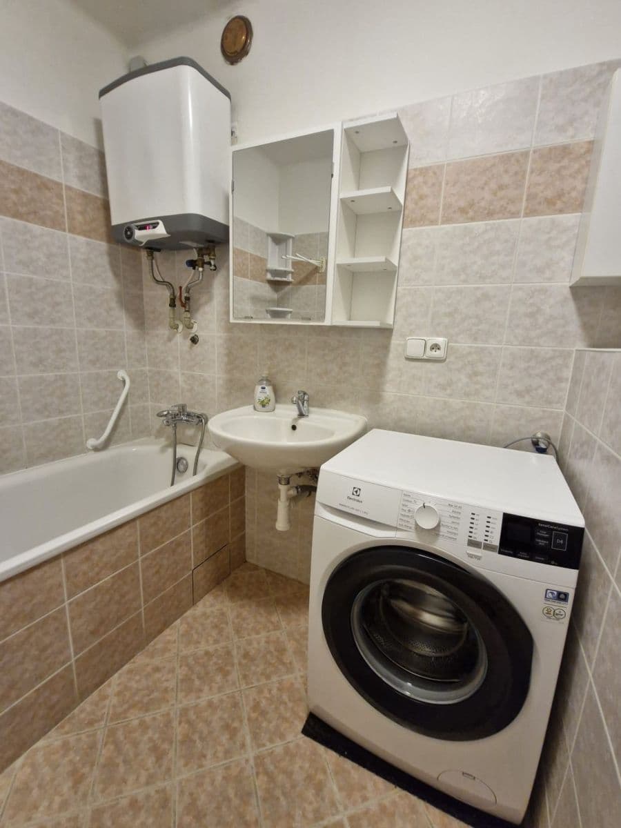 2 bedroom flat to rent, 56 m², Padělky II, Zlín, Zlínský Region 2 bedroom flat to rent, 56 m², Padělky II, Zlín, Zlínský Region