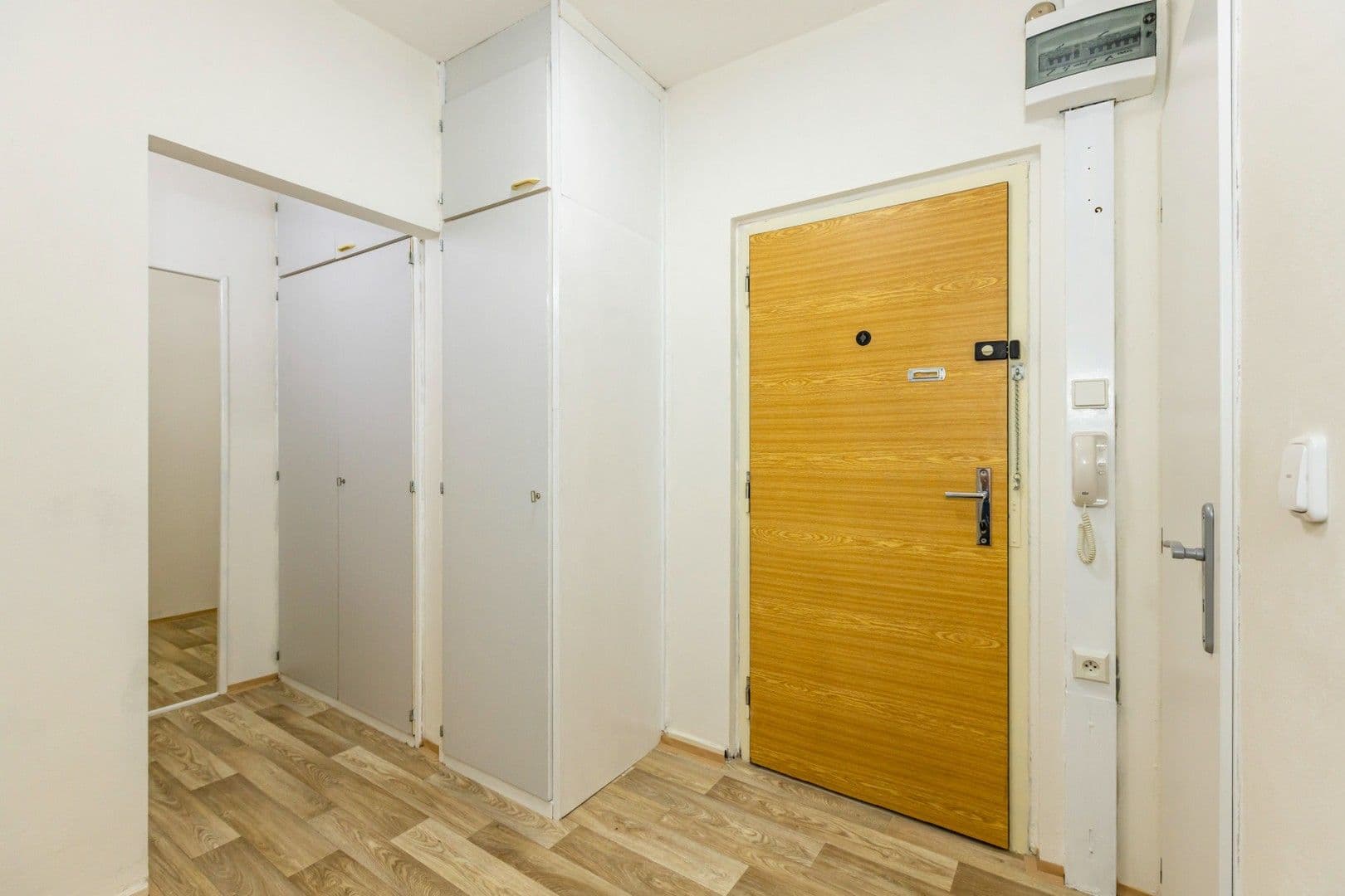 1 bedroom with open-plan kitchen flat to rent, 49 m², Gabinova, Prague, Prague 1 bedroom with open-plan kitchen flat to rent, 49 m², Gabinova, Prague, Prague