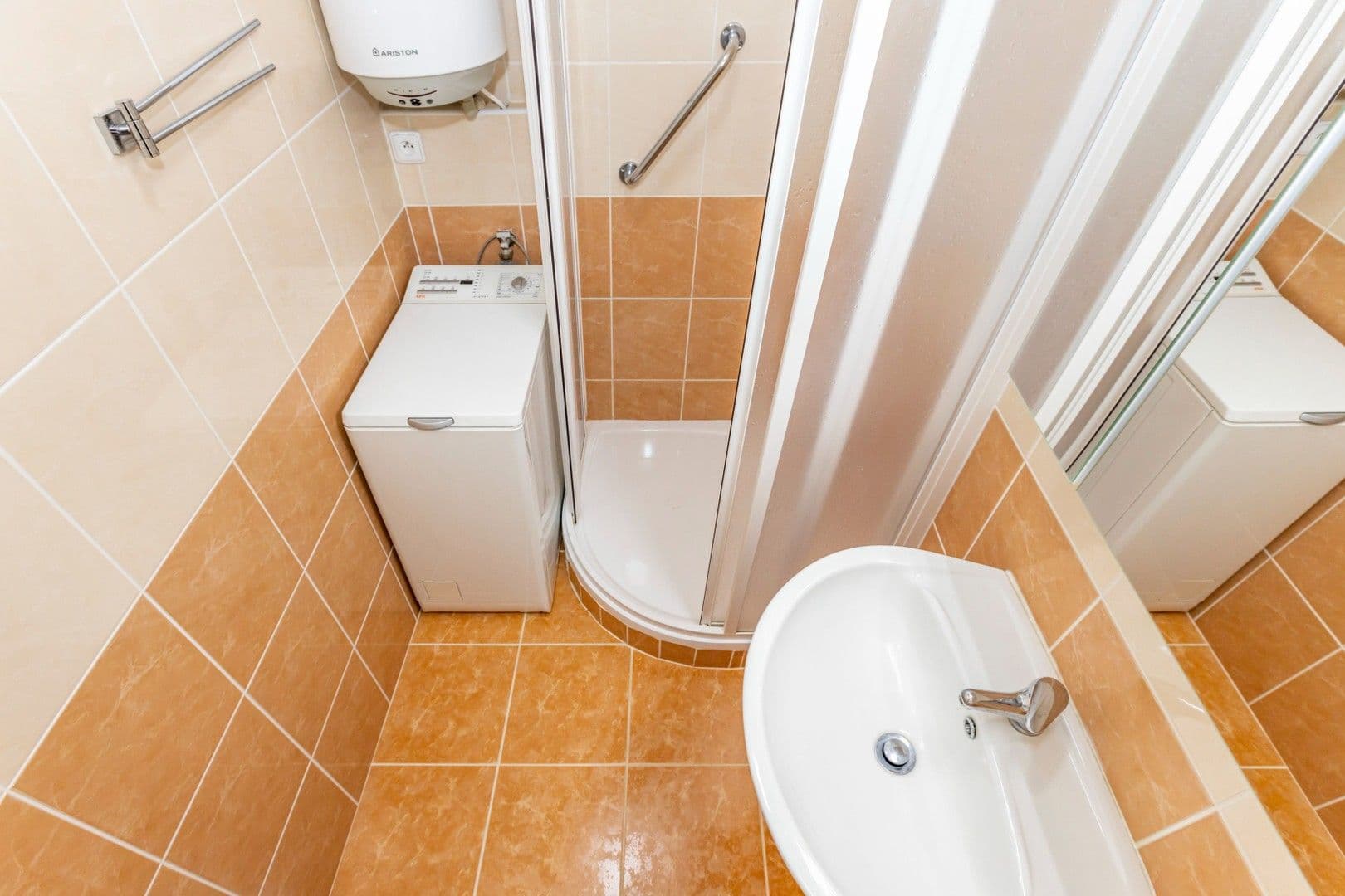 1 bedroom with open-plan kitchen flat to rent, 49 m², Gabinova, Prague, Prague 1 bedroom with open-plan kitchen flat to rent, 49 m², Gabinova, Prague, Prague