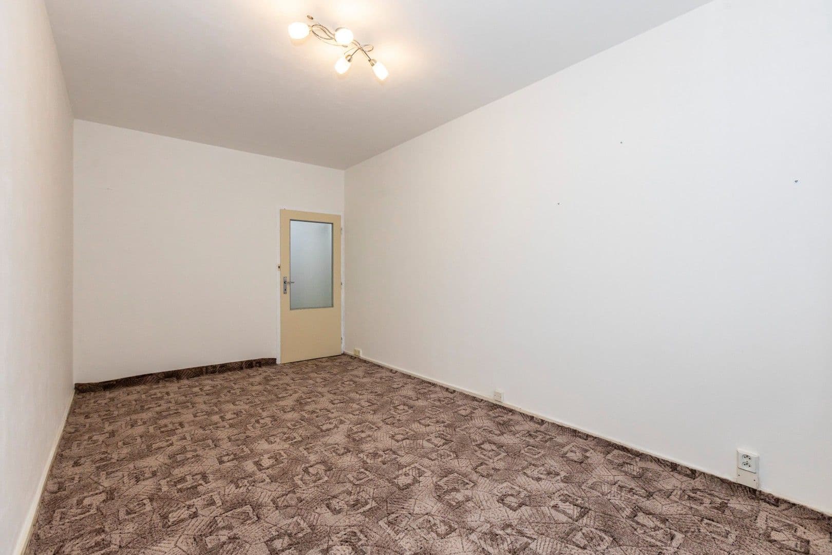 1 bedroom with open-plan kitchen flat to rent, 49 m², Gabinova, Prague, Prague 1 bedroom with open-plan kitchen flat to rent, 49 m², Gabinova, Prague, Prague