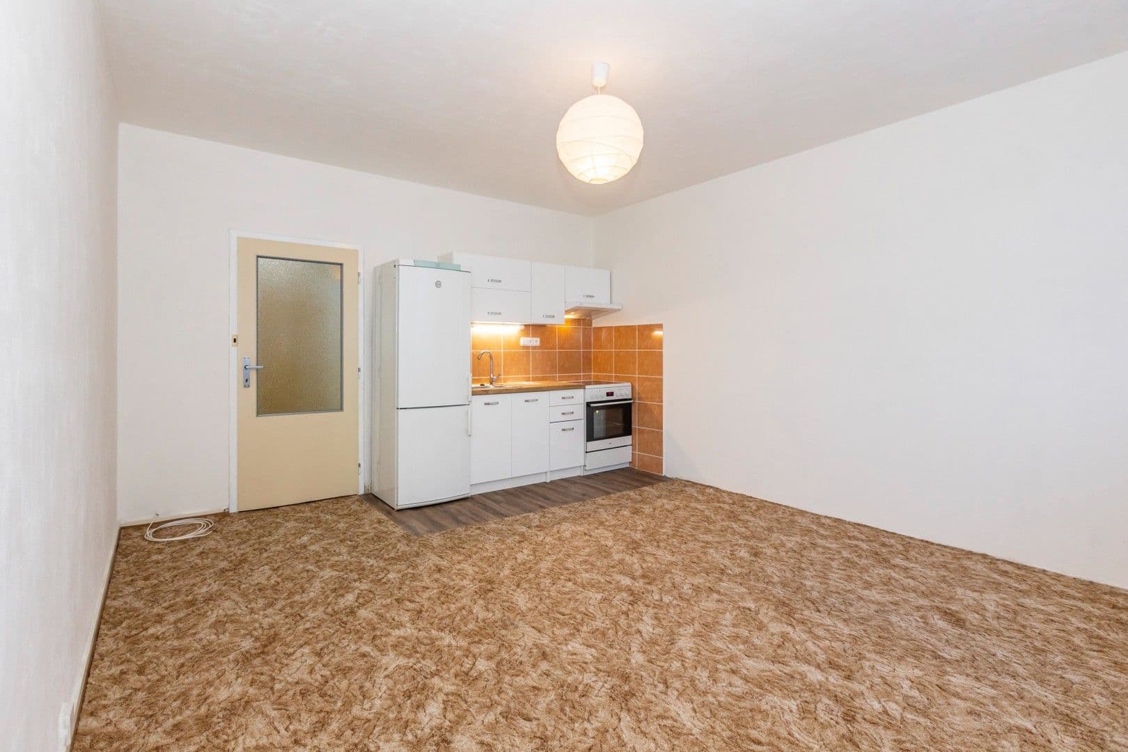 1 bedroom with open-plan kitchen flat to rent, 49 m², Gabinova, Prague, Prague 1 bedroom with open-plan kitchen flat to rent, 49 m², Gabinova, Prague, Prague