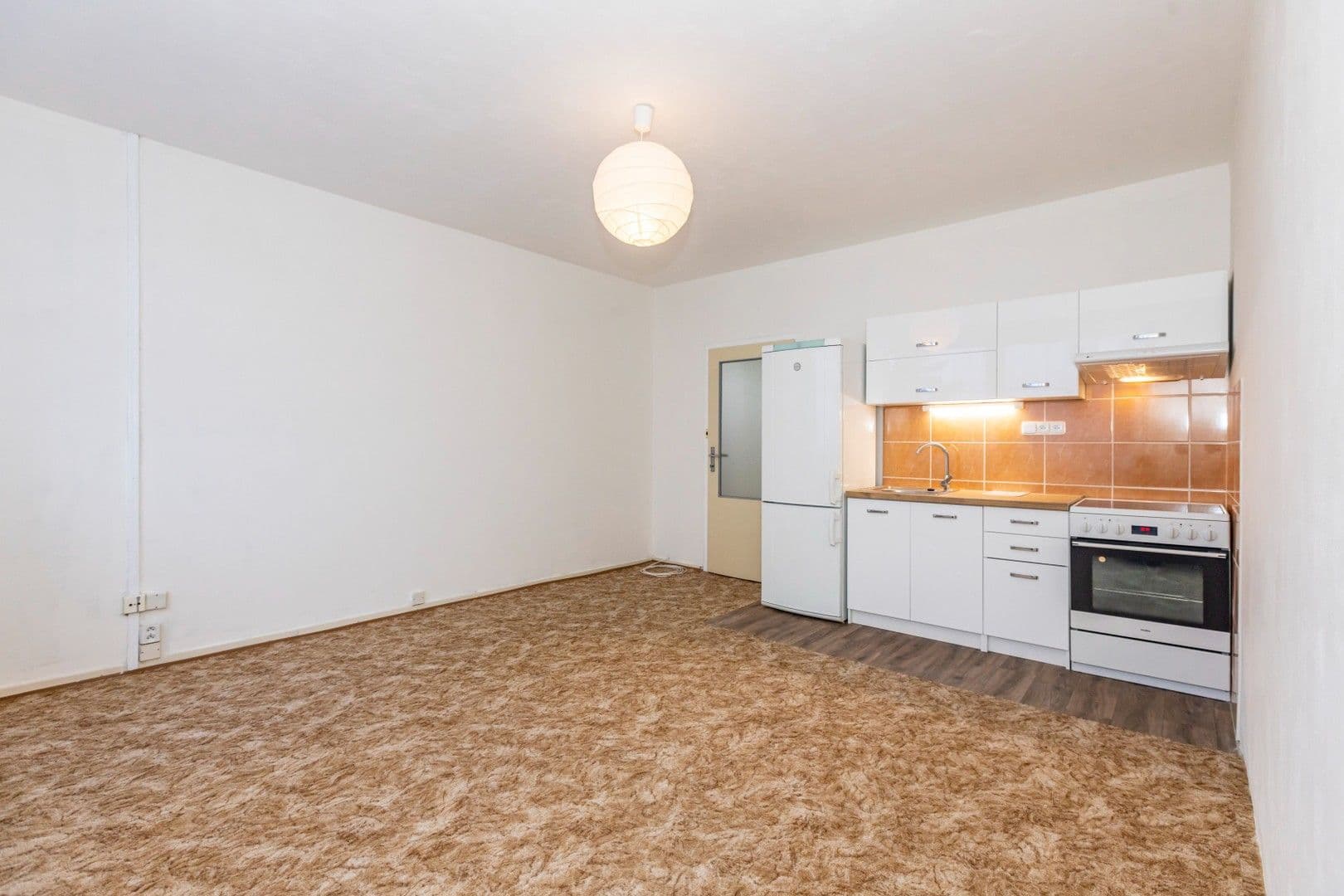 1 bedroom with open-plan kitchen flat to rent, 49 m², Gabinova, Prague, Prague 1 bedroom with open-plan kitchen flat to rent, 49 m², Gabinova, Prague, Prague