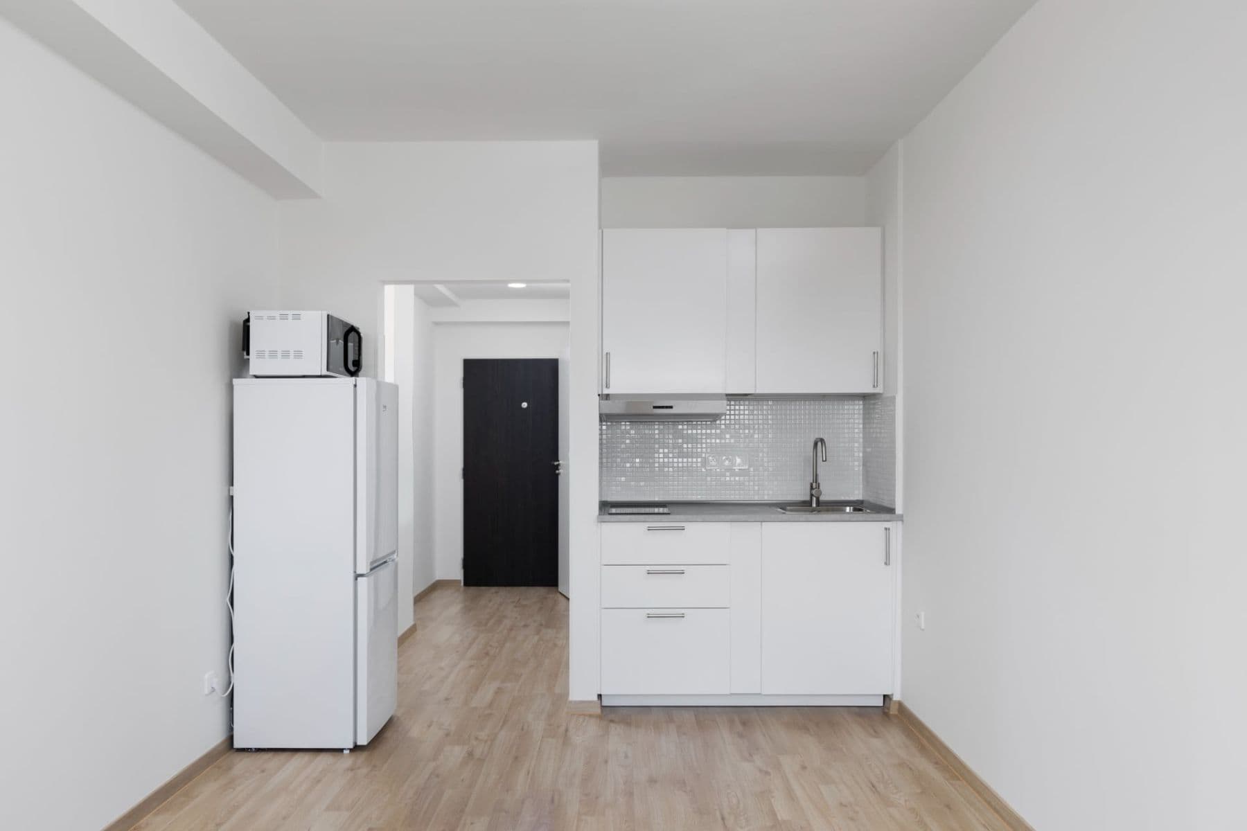 Studio flat to rent, 26 m², Peroutkova, Prague, Prague Studio flat to rent, 26 m², Peroutkova, Prague, Prague