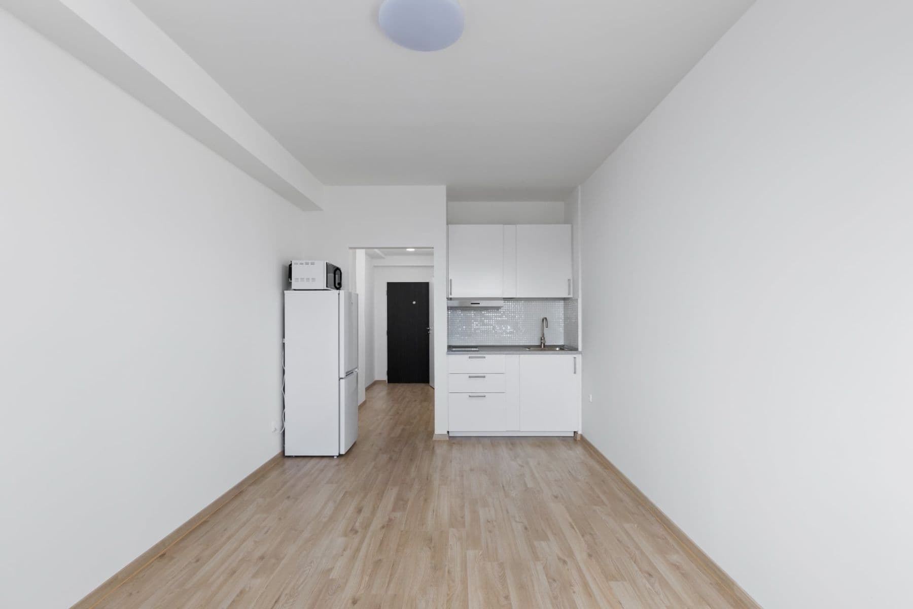 Studio flat to rent, 26 m², Peroutkova, Prague, Prague Studio flat to rent, 26 m², Peroutkova, Prague, Prague