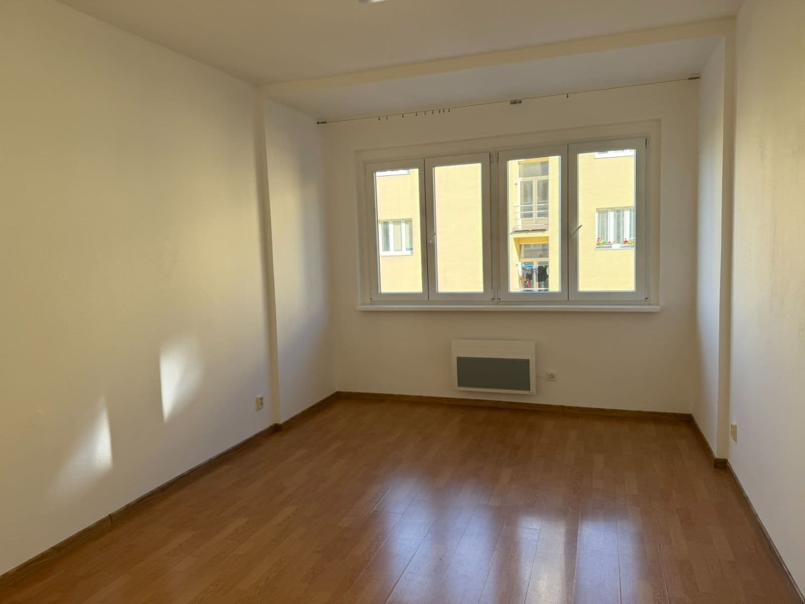 Studio flat to rent, 23 m², Patočkova, Prague, Prague Studio flat to rent, 23 m², Patočkova, Prague, Prague