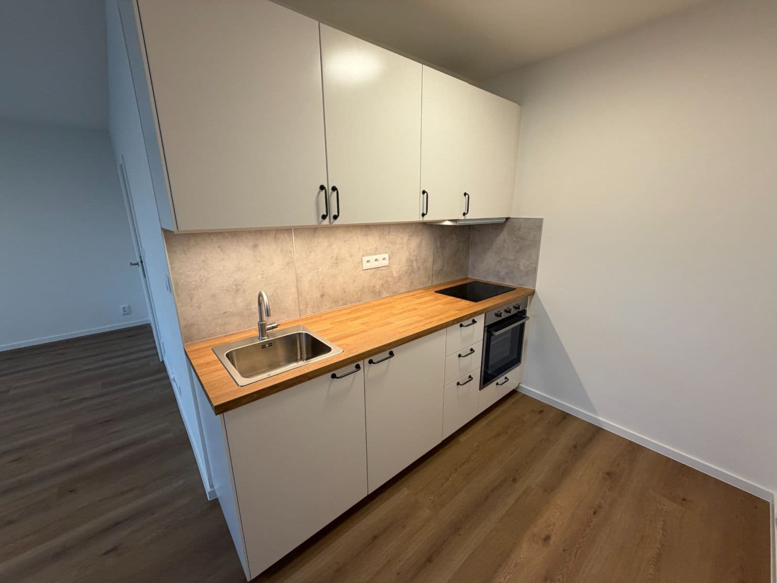 Studio flat to rent, 39 m², Šmolíkova, Prague, Prague Studio flat to rent, 39 m², Šmolíkova, Prague, Prague