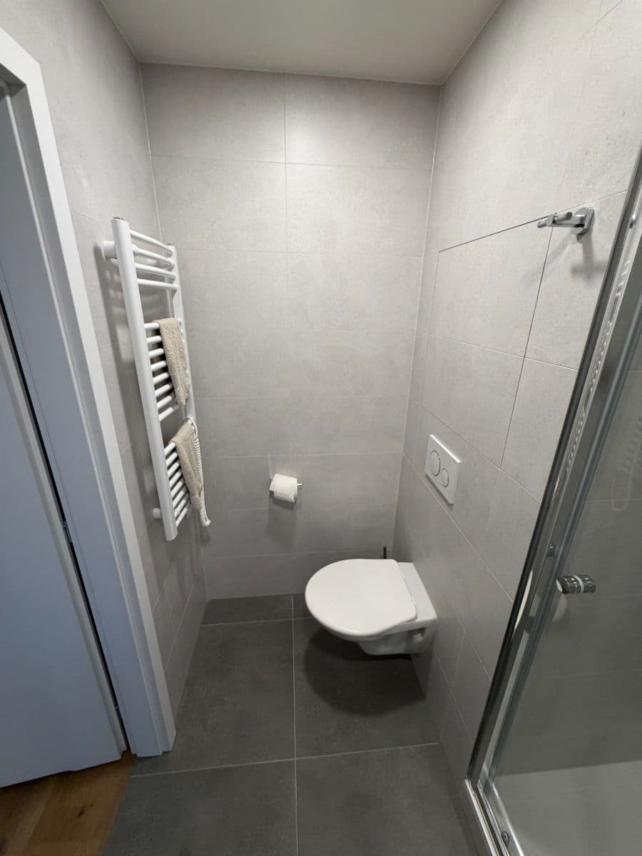 Studio flat to rent, 39 m², Šmolíkova, Prague, Prague Studio flat to rent, 39 m², Šmolíkova, Prague, Prague