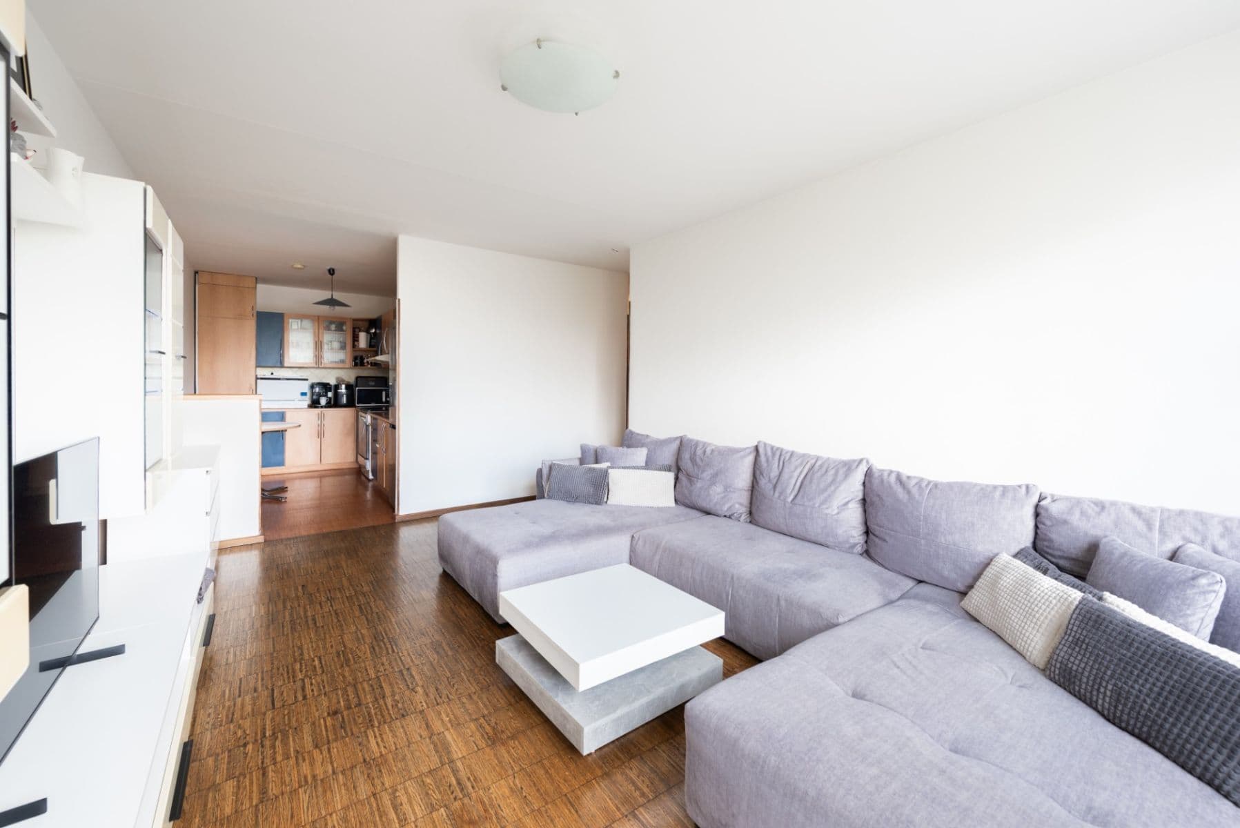 2 bedroom with open-plan kitchen flat for sale, 66 m², Jažlovická, Prague, Prague 2 bedroom with open-plan kitchen flat for sale, 66 m², Jažlovická, Prague, Prague